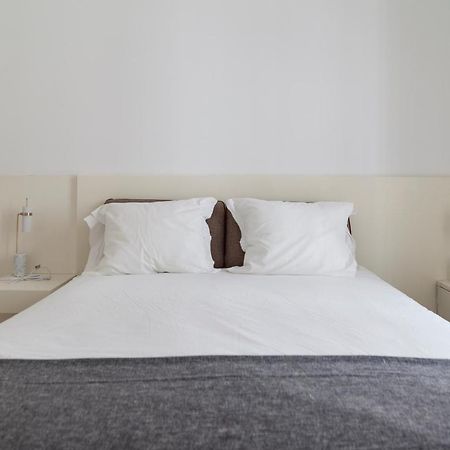 Classy 2Bdr Apartment In Downtown By Lovelystay Lissabon Exterior foto