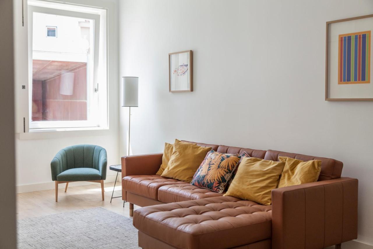 Classy 2Bdr Apartment In Downtown By Lovelystay Lissabon Exterior foto