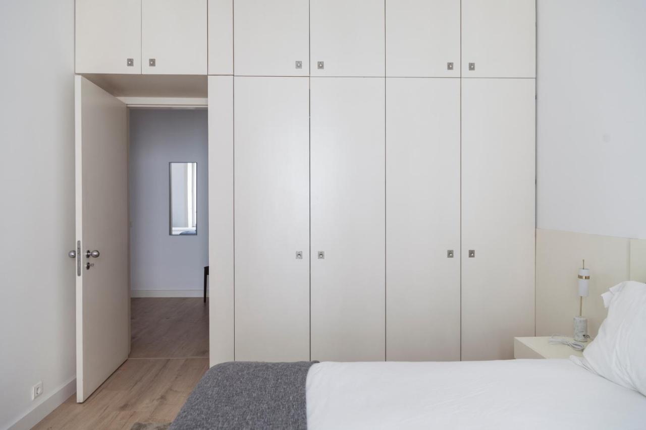 Classy 2Bdr Apartment In Downtown By Lovelystay Lissabon Exterior foto