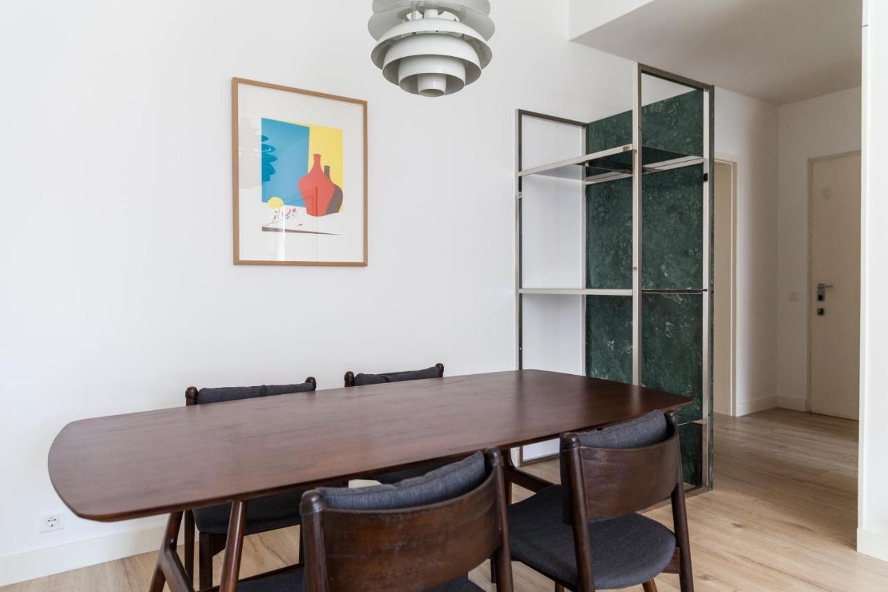 Classy 2Bdr Apartment In Downtown By Lovelystay Lissabon Exterior foto